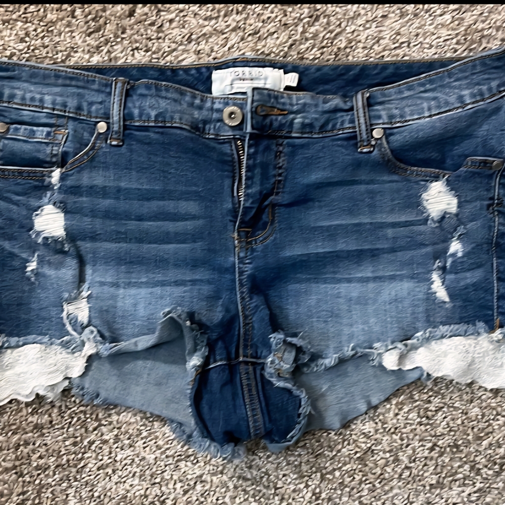 Torrid Blue Denim Shorts With Side Lace Trim Size 16